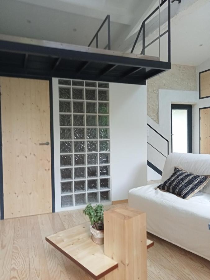 אוש Maison En Pierre Restauree Avec Jardin מראה חיצוני תמונה